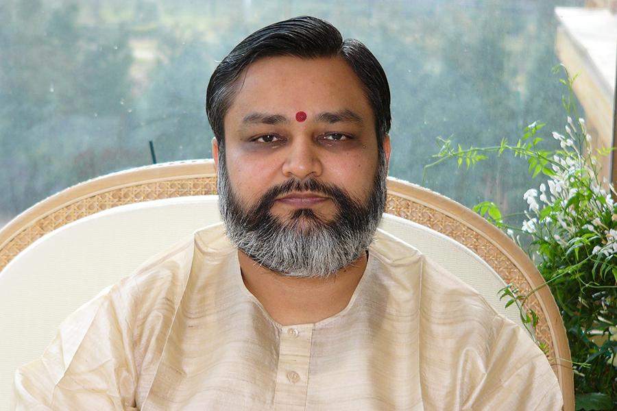 Brahmachari Girish in Maharishi Ji's glass mandap, MERU Holland on Bhai Dooj, Chitragupta puja. 